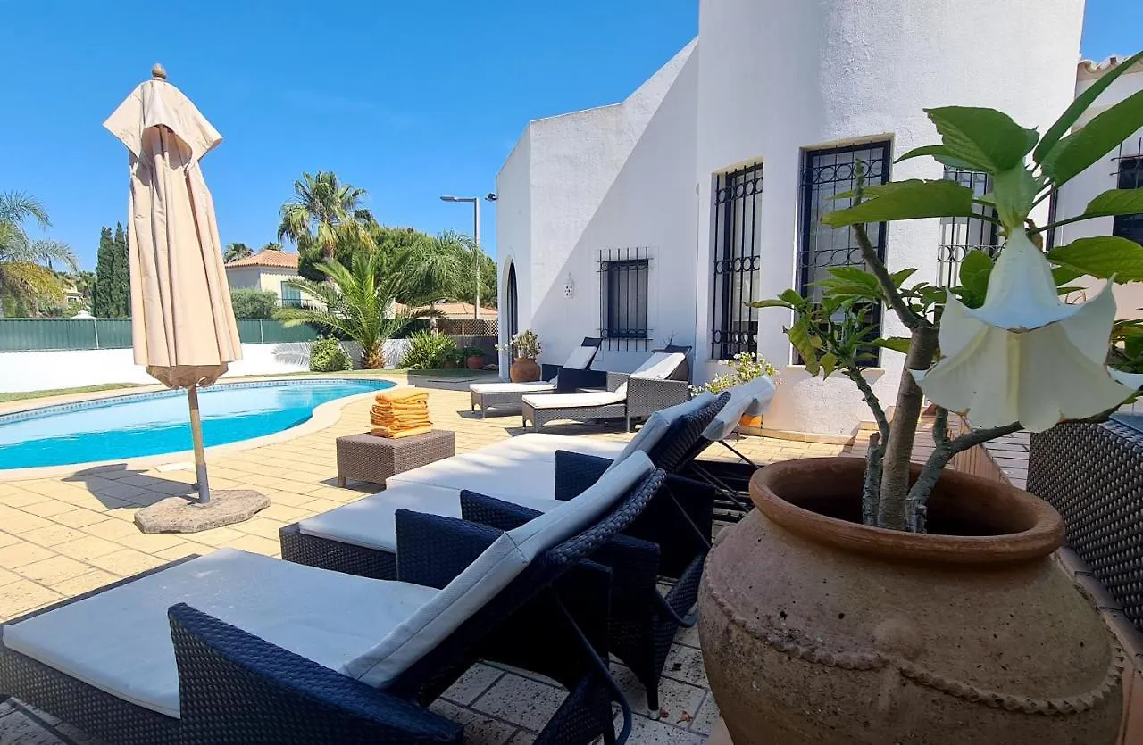 Dunas Douradas Beach Villa Benfarras