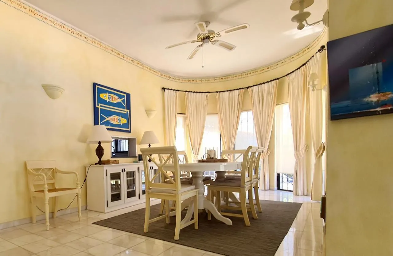 Dunas Douradas Beach Villa Benfarras