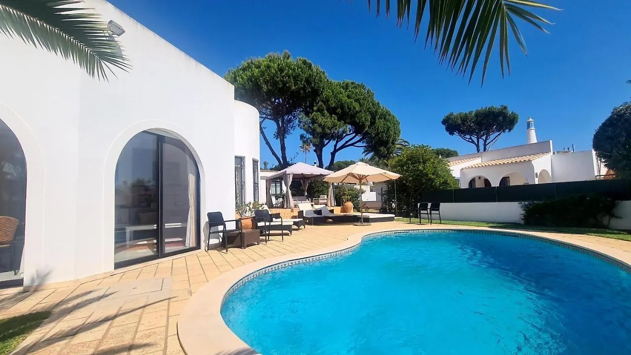 Dunas Douradas Beach Villa Benfarras