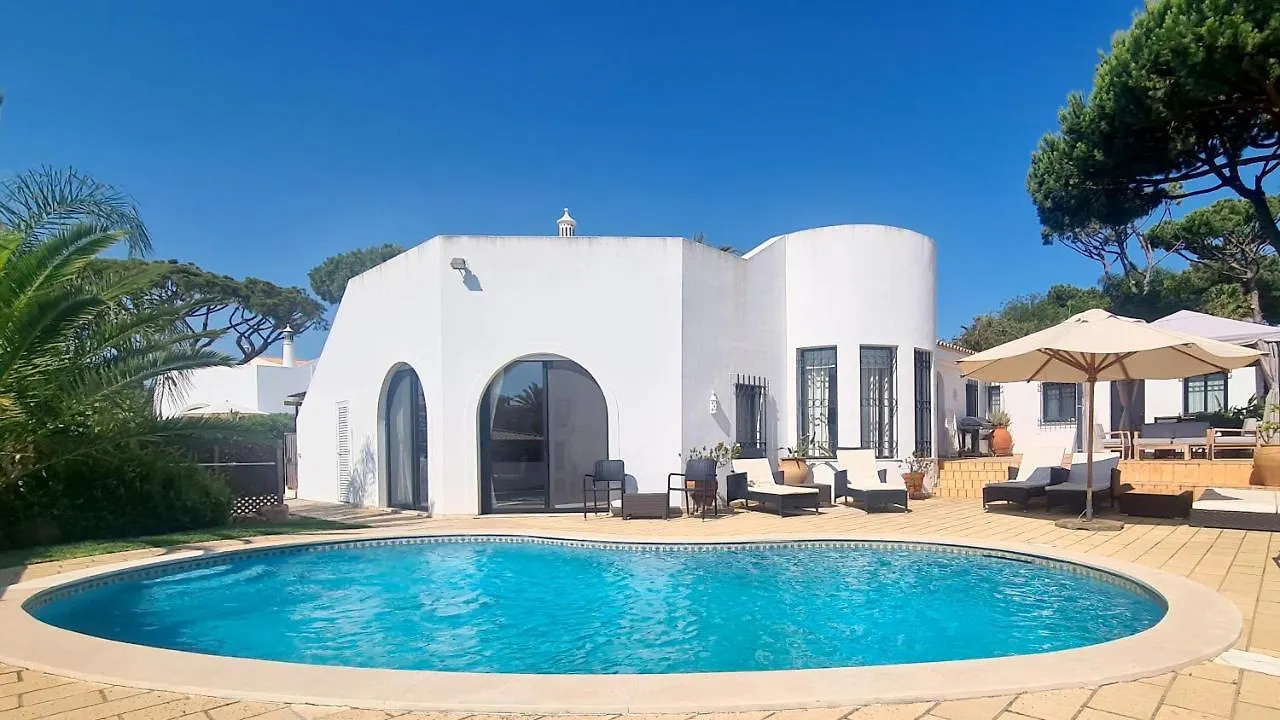 Dunas Douradas Beach Villa Benfarras