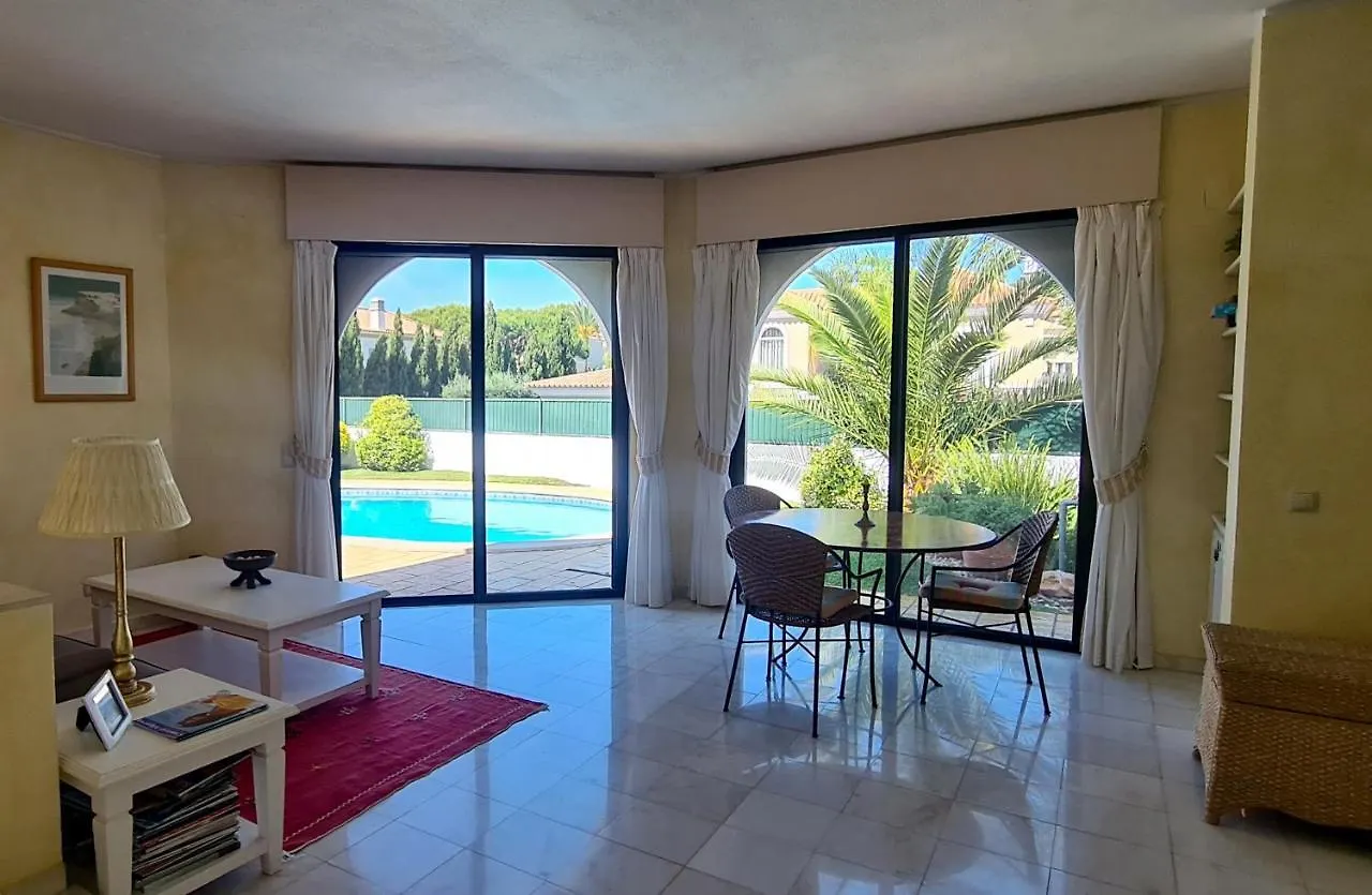 Dunas Douradas Beach Villa Benfarras Portugalsko