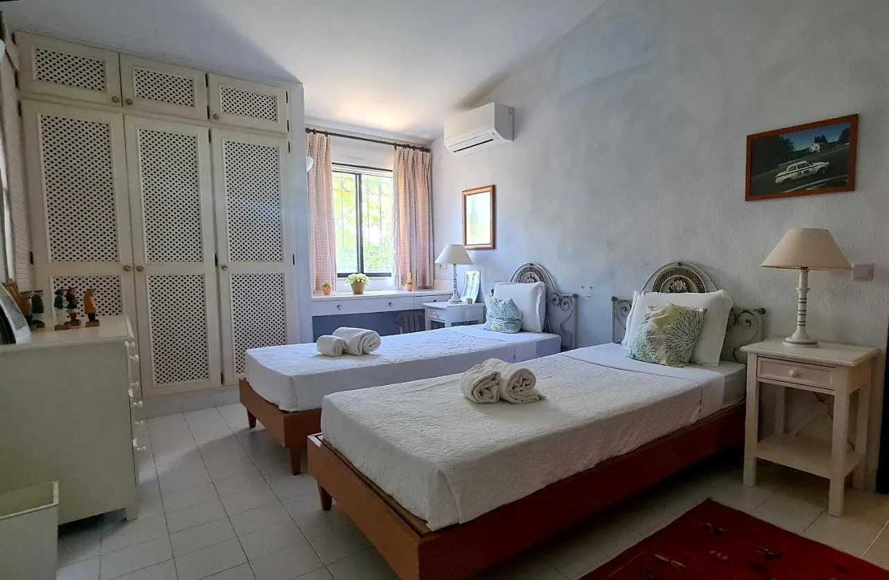Dunas Douradas Beach Villa Benfarras 0*,  Portugalsko
