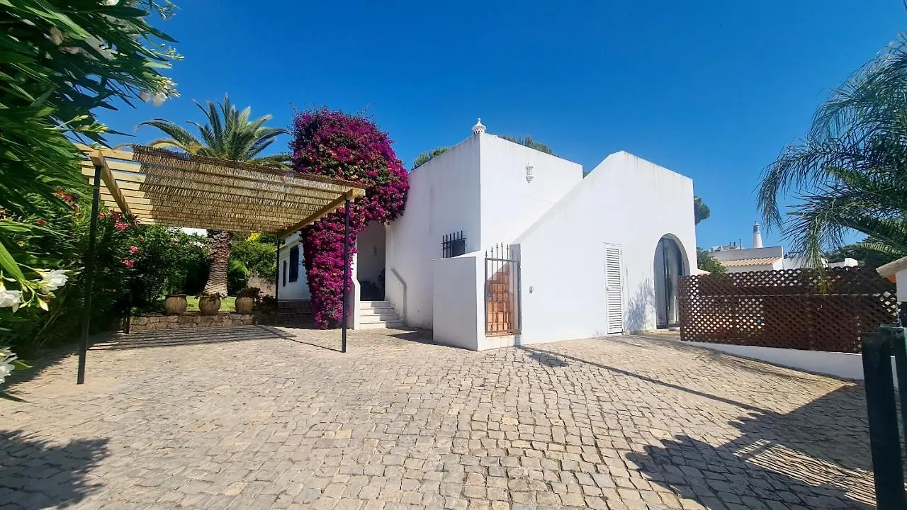 Dunas Douradas Beach Villa Benfarras